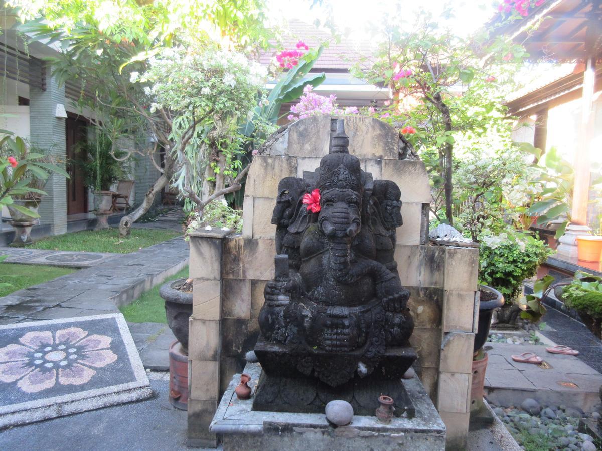 Rika Sanur Homestay Bagian luar foto